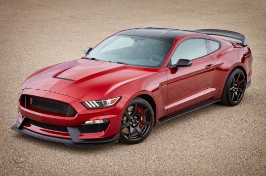 2017-ford-shelby-gt350r-ruby-red-front-three-quarter2