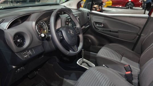 2017-toyota-yaris-new-york-2017-06