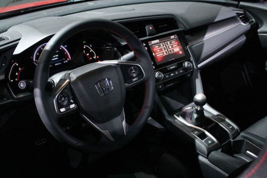 2018-honda-civic-si-13