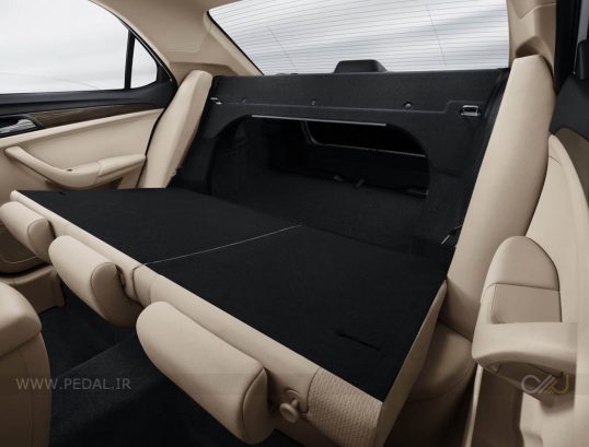 2018-mg-360-interior-60-40-foldable-rear-seats
