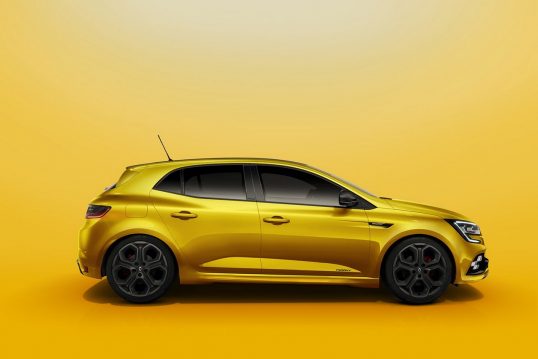 2018-renault-megane-rs-right-side-rendering