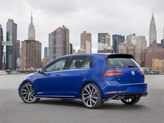 2018-vw-golf-30