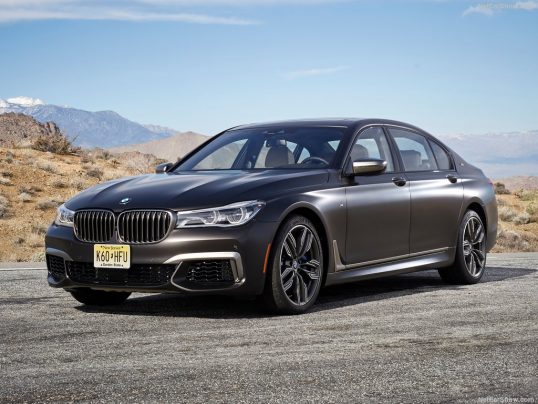 BMW M760Li XDrive 2017