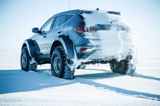 hyundai-santa-fe-antarctica-11