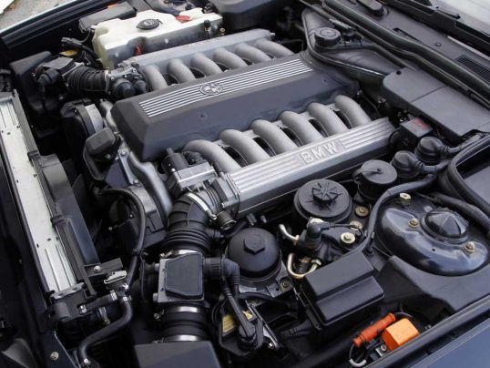 BMW 12 Cylinder Engine