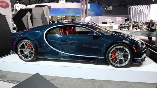 bugatti-chiron-us-spec-at-2017-new-york-auto-show
