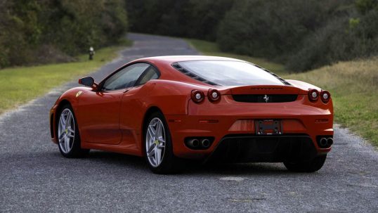 donald-trump-ferrari-f430-01