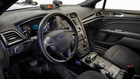 ford-police-responder-hybrid-sedan-04-1