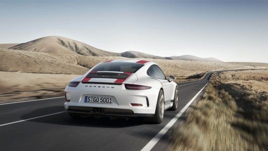 porsche-911r013-1