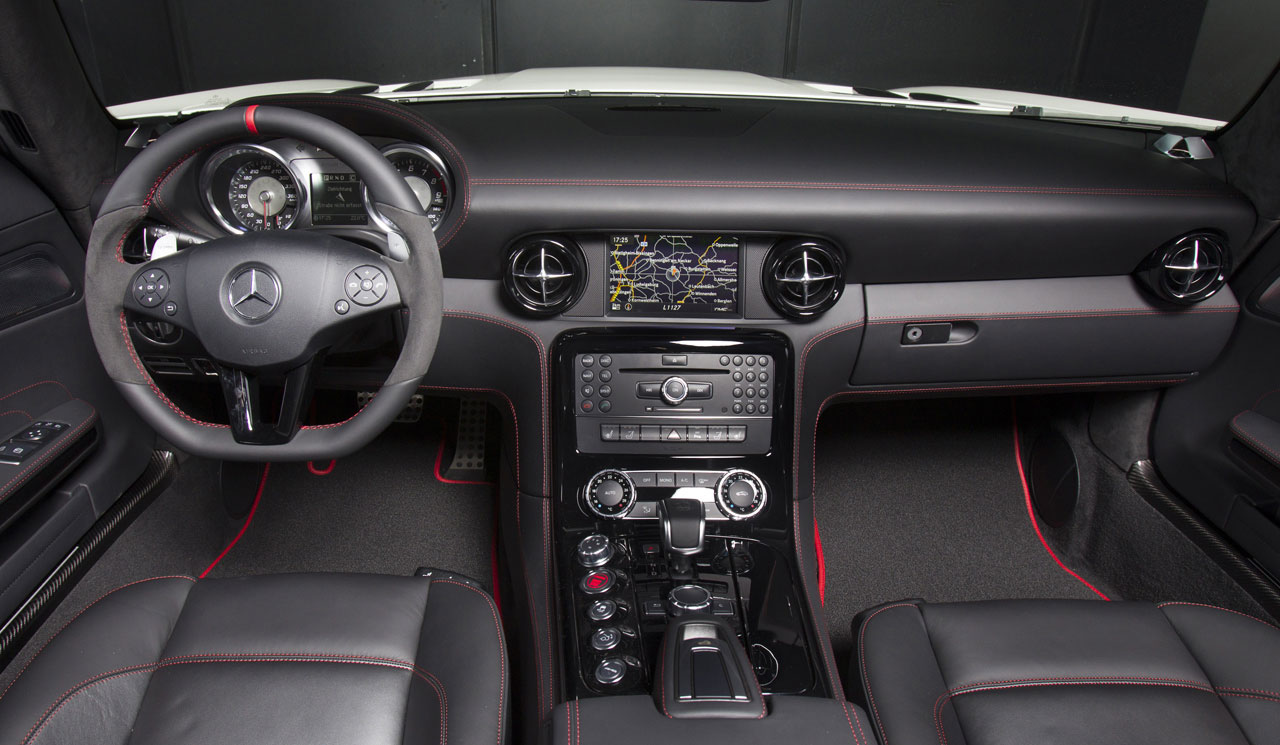 2013 Mercedes SLS AMG GT Dashboard