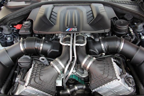 BMW M5 F10 Engine
