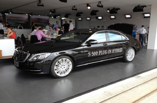 Plug-in hybrid Mercedes S-class 