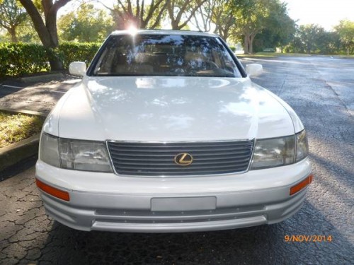 1996 Lexus LS 400