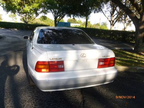 1996 Lexus LS 400