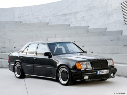 Mercedes-Benz AMG 300E Hammer