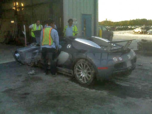 Bugatti Veyron lake crash