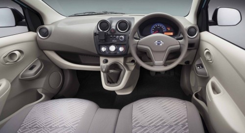 Datsun GO dashboard