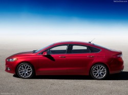 Ford-Fusion_2013_800x600_wallpaper_09