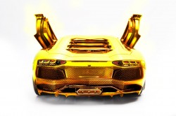 Gold Lamborghini Aventador LP700