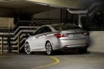 Hyundai-Sonata_2012_rear