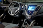 Hyundai-Veloster_2012_dashboard