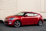 Hyundai-Veloster_2012_side