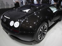 Jean-Bugatti-Veyron-Grand-Sport-Vitesse-rear-three-quarters-796x528