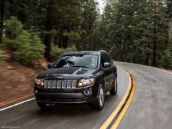 Jeep-Compass_2014_800x600_wallpaper_04