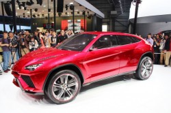 Lambo Urus concept SUV