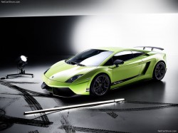 Lamborghini-Gallardo_LP570-4_Superleggera_2011_800x600_wallpaper_02
