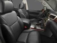Lexus-LX_570_seat