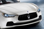 Maserati_Ghibli_2014_grill