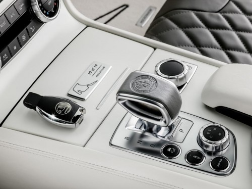 Mercedes-Benz SL63 AMG World Championship 2014 Collector's Edition
