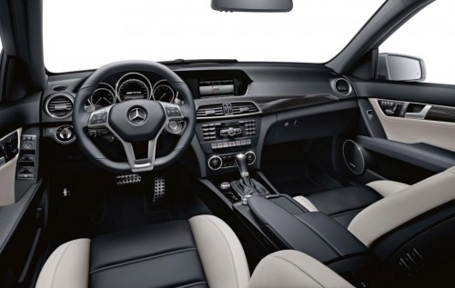 Mercedes-Benz C-Class dashboard