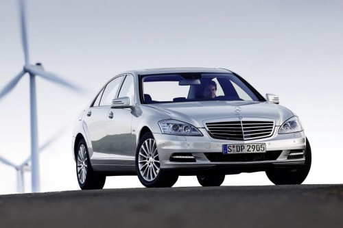 Mercedes-Benz_S250_CDI_BlueEfficiency_World_Green_Car