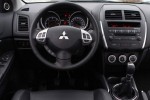 Mitsubishi-ASX-2011-Interior