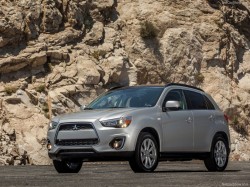 Mitsubishi-Outlander_Sport_2013_800x600_wallpaper_09