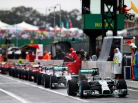 Nico-Rosberg-Japanese-GP-restart-pit-lane