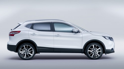 Nissan Qashqai Profile View