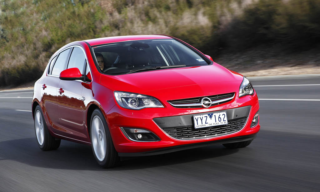 Opel-Astra-5dr-red-tracking
