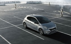 Peugeot 208 2013