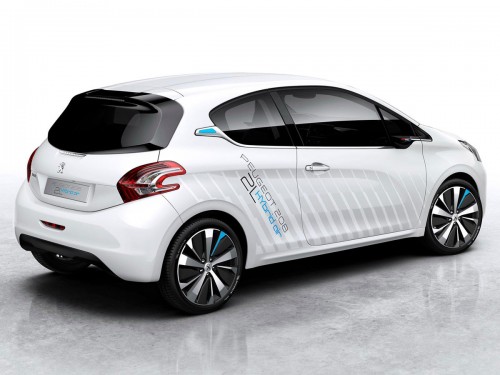 Peugeot 208 HYbrid Air 2L concept