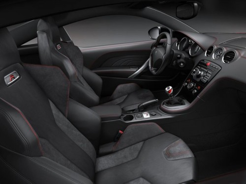 Peugeot RCZ R 2014 interior