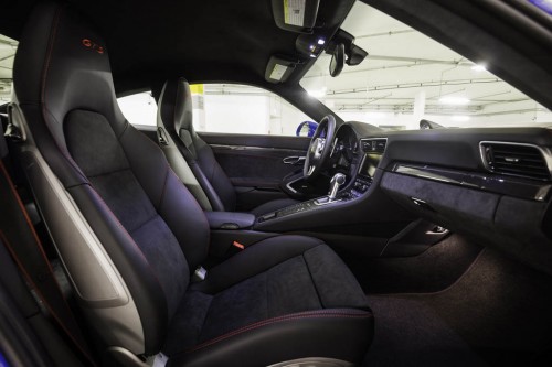 Porsche 911 GTS Club Coupe Interior