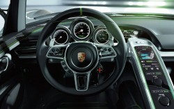 Porsche 918 Spyder Hybrid