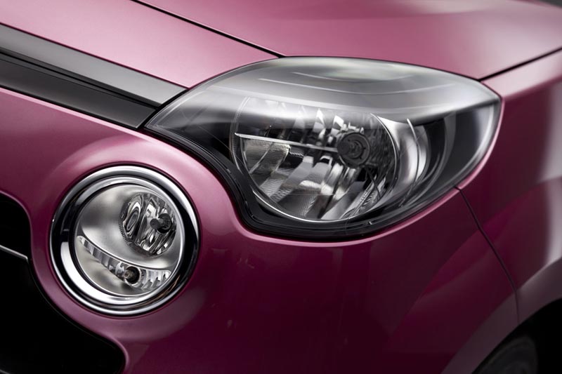 http://www.pedal.ir/wp-content/uploads/Renault-new-Twingo-Headlight.jpg
