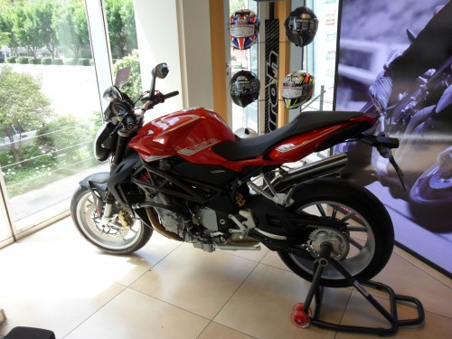 MV AGUSTA Brutale 1090 R