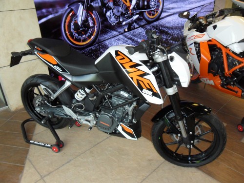 KTM Duke 200