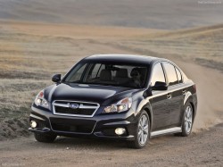 Subaru-Legacy_2013_800x600_wallpaper_06