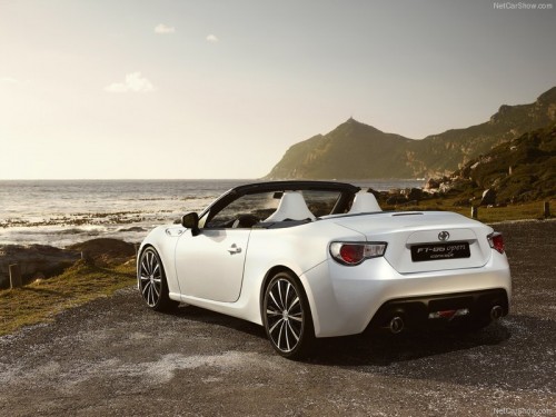 Toyota FT-86 Open Concept - Rear Angle, 2013